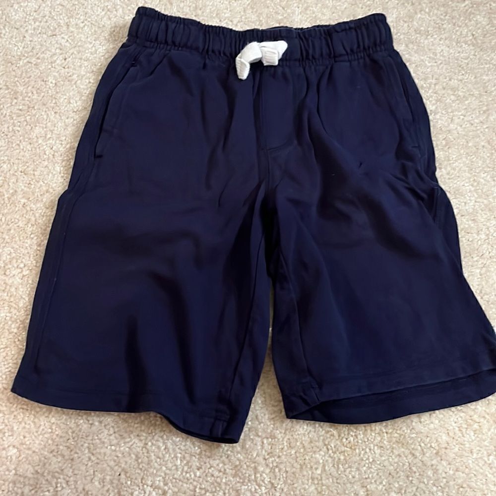 BOYS SIZE MEDIUM GYMBOREE SHORTS